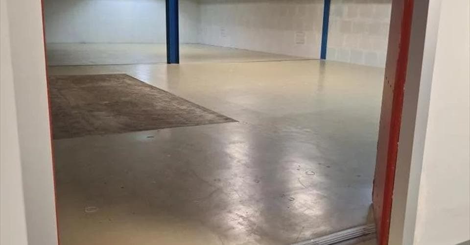 Commercial Space in 1029 Villars-Ste-Croix – Photo 4 of 8