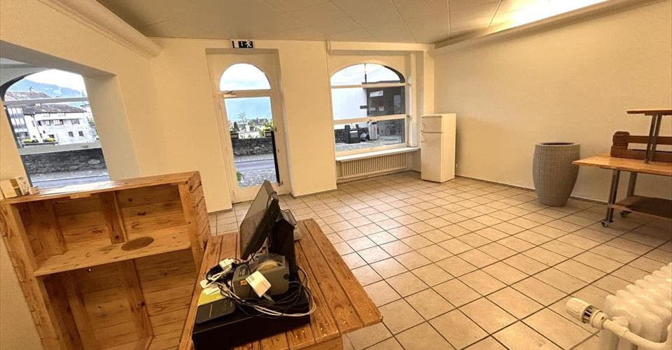 Commercial Space at Rue du Pont 22, 1820 Montreux – Photo 5 of 9