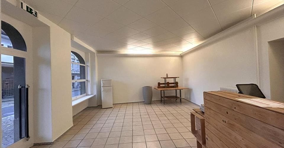 Commercial Space at Rue du Pont 22, 1820 Montreux – Photo 2 of 9