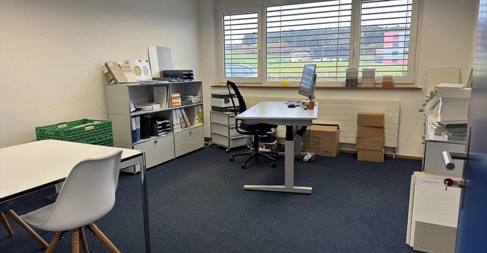 Office at CH. COMBERNESSE 2, 1728 Rossens FR – Photo 4 of 5