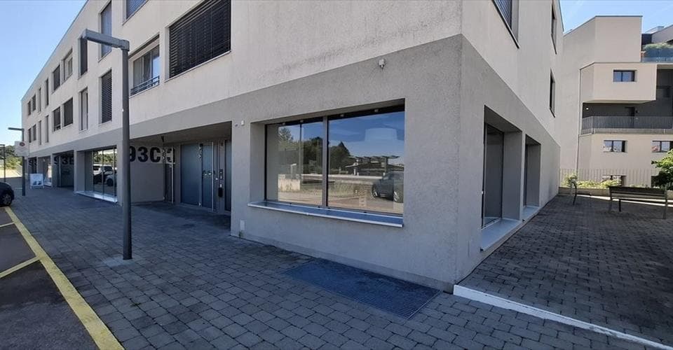 Commercial Space at Route Cantonale 93C, 1025 St-Sulpice VD – Photo 3 of 7