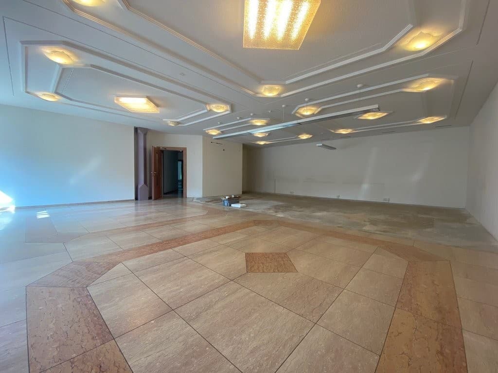 Büro an Rorschacherstrasse 240, 9016 St. Gallen – Bild 2 von 10