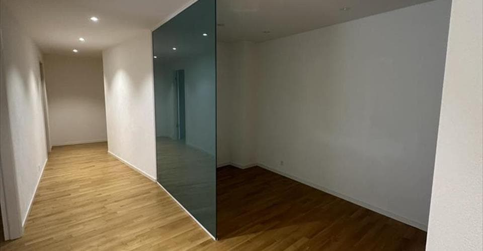 Office in 2900 Porrentruy, CHF 2'600 per month – Photo 3 of 11
