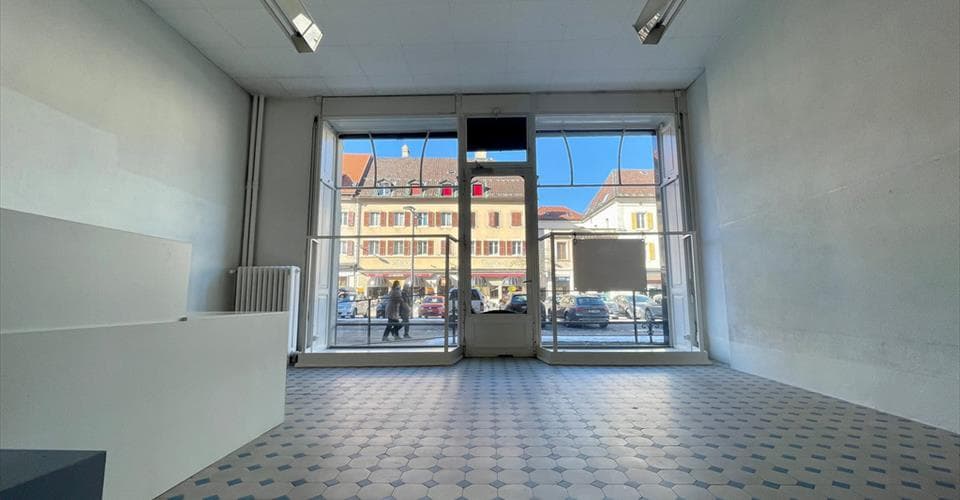Gewerbe an Rue Neuve 8 - Entrées sud-ouest & nord-ouest     , 2300 La Chaux-de-Fonds – Bild 3 von 6