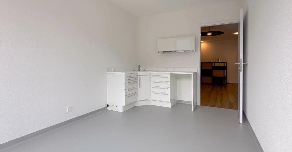 Espace commercial à 3960 Sierre, CHF 900 par mois – Photo 5 sur 13