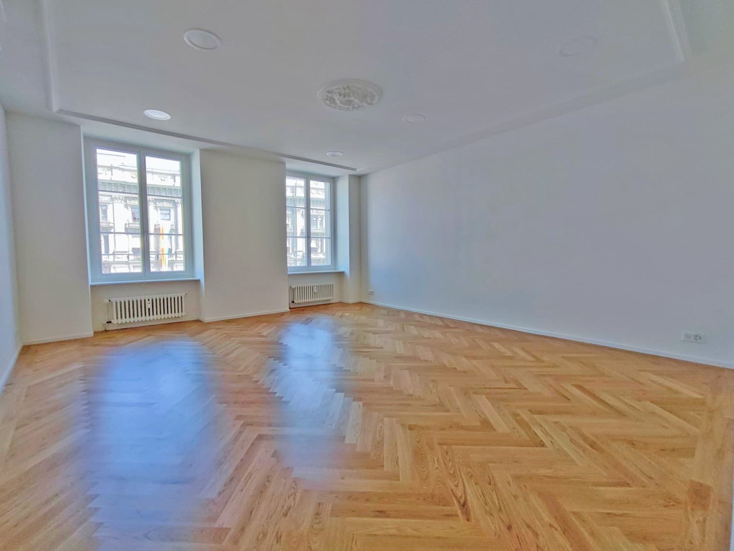 Büro an Tiefenhöfe 10, 8001 Zürich – Bild 2 von 8
