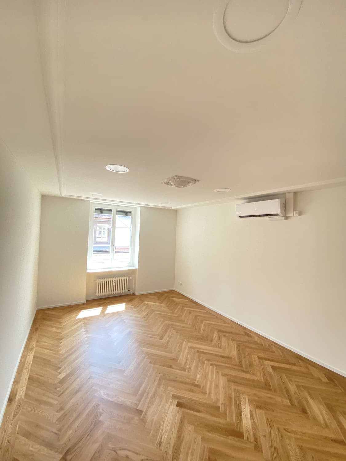 Büro an Tiefenhöfe 10, 8001 Zürich – Bild 4 von 8