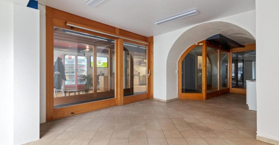 Commercial Space at Rue de l'Eglise 7, 2800 Delémont – Photo 3 of 4