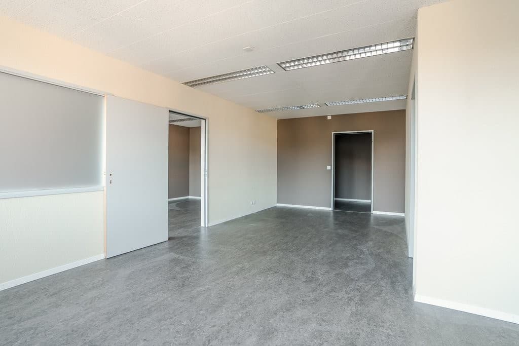 Office at Bankstrasse 8, 8400 Winterthur – Photo 2 of 6
