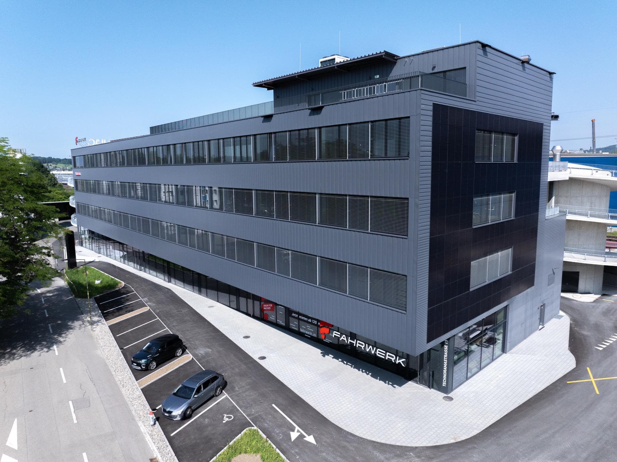 Technoramastrasse 15