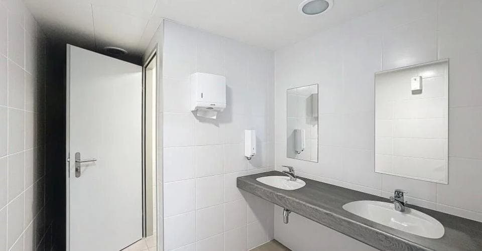Bureau à 1214 Vernier, CHF 4'400 par mois – Photo 4 sur 10