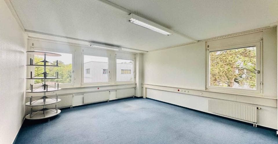 Office in 1052 Le Mont-sur-Lausanne, 131m² – Photo 3 of 5