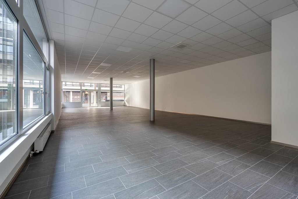 Espace de vente au Corso San Gottardo 84, 6830 Chiasso – Photo 3 sur 5