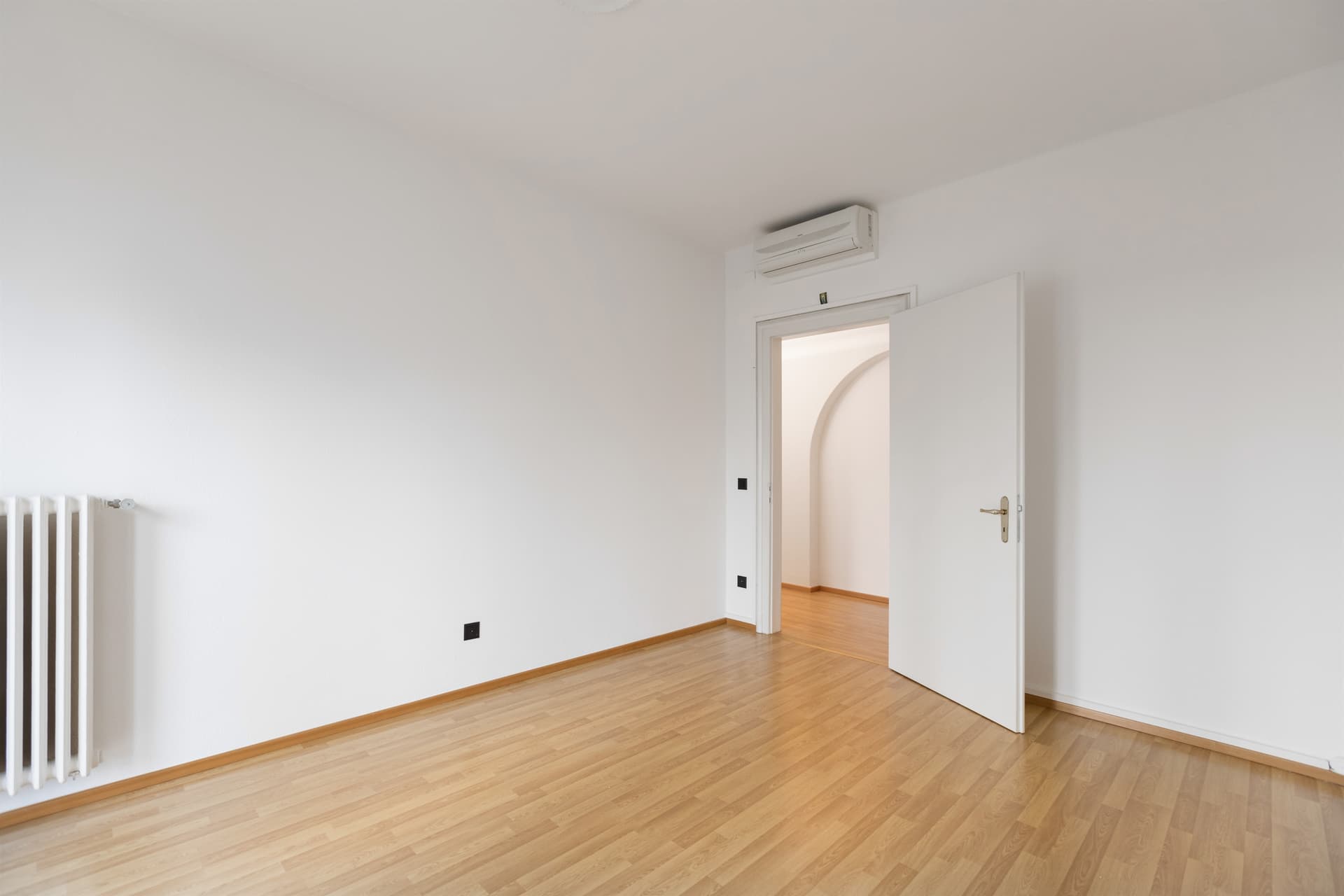 Office at Via G. Marconi 2, 6900 Lugano – Photo 5 of 7