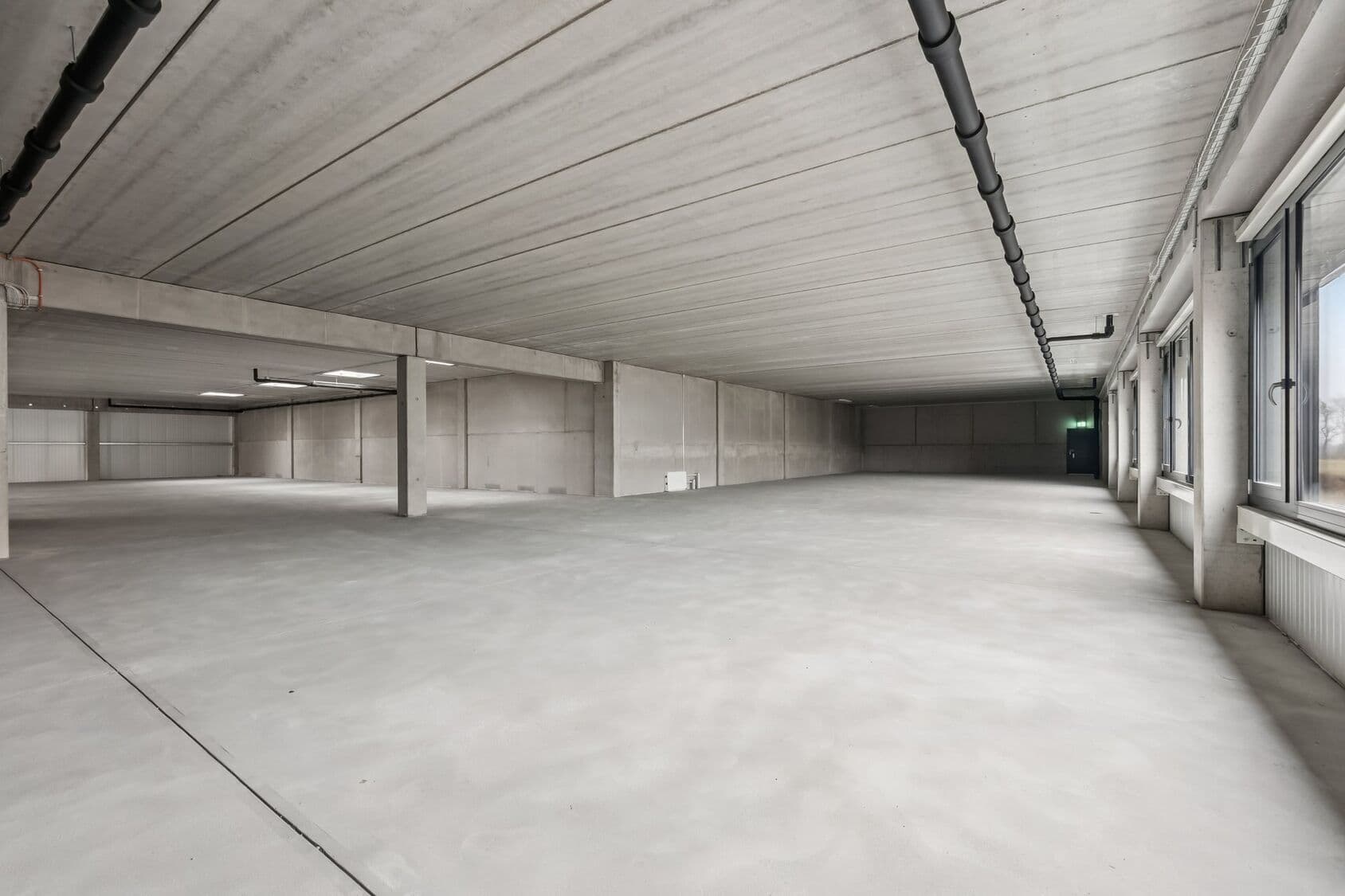 Office Flughofstrasse 57