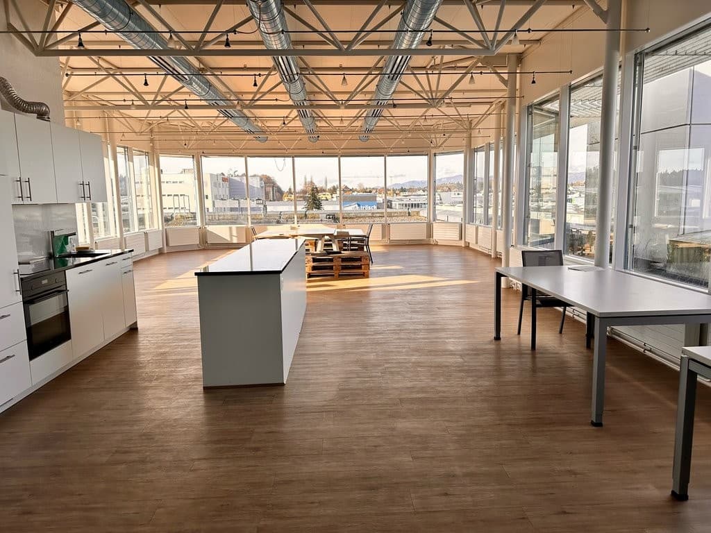 Dépôt au Industriestrasse 23, 4922 Bützberg – Photo 2 sur 5