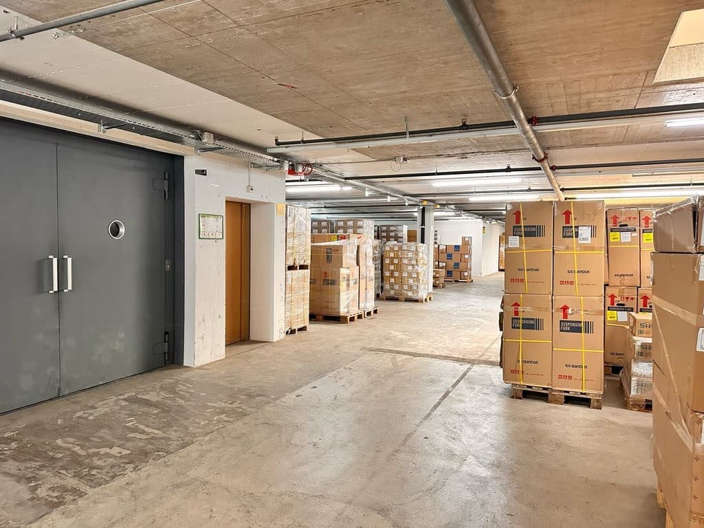 Dépôt au Industriestrasse 23, 4922 Bützberg – Photo 4 sur 5