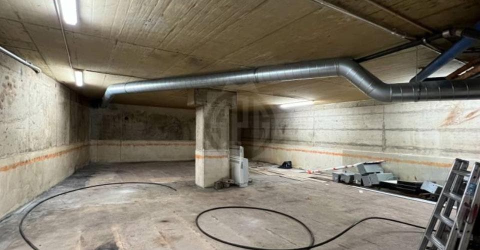 Dépôt au Rue du Rhône 30, 1204 Genève – Photo 2 sur 7