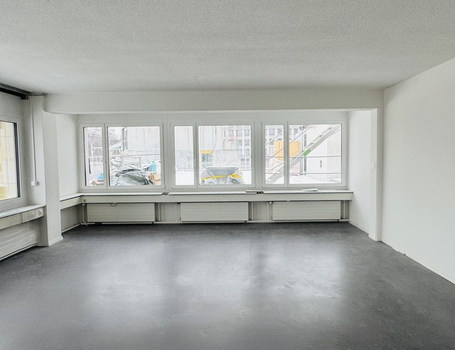 Office at Eichstrasse 23, 8045 Zurich – Photo 3 of 7