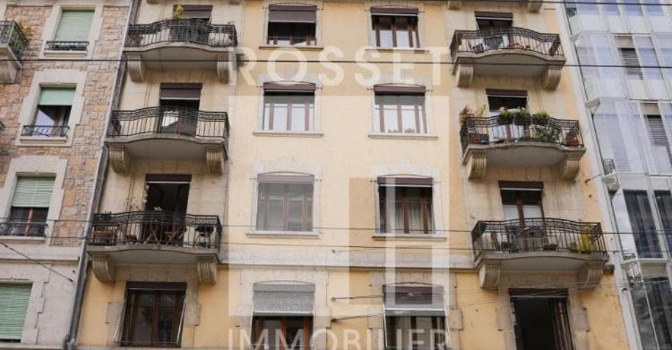 Rue des Eaux-Vives 83