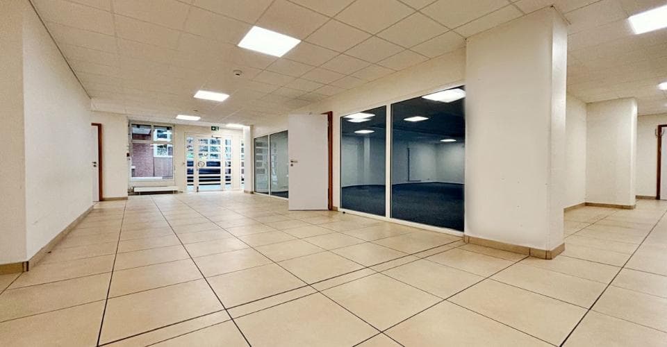 Büro in 1260 Nyon, CHF 11'883 pro Monat – Bild 4 von 14
