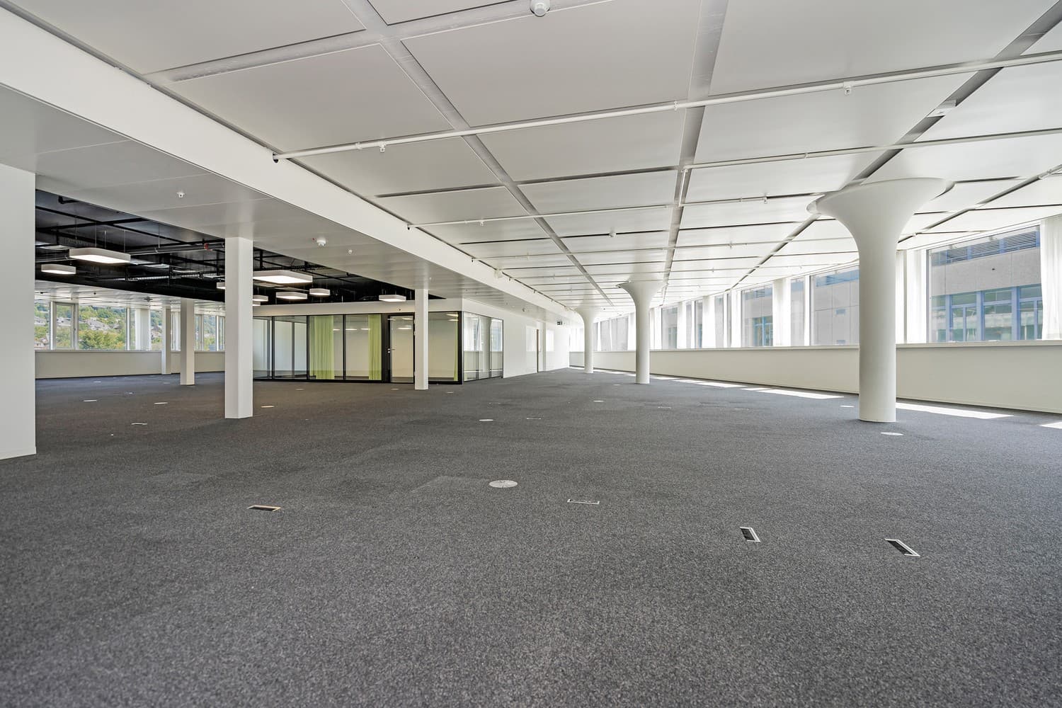 Office at Worbstrasse 187, 3073 Gümligen – Photo 3 of 12