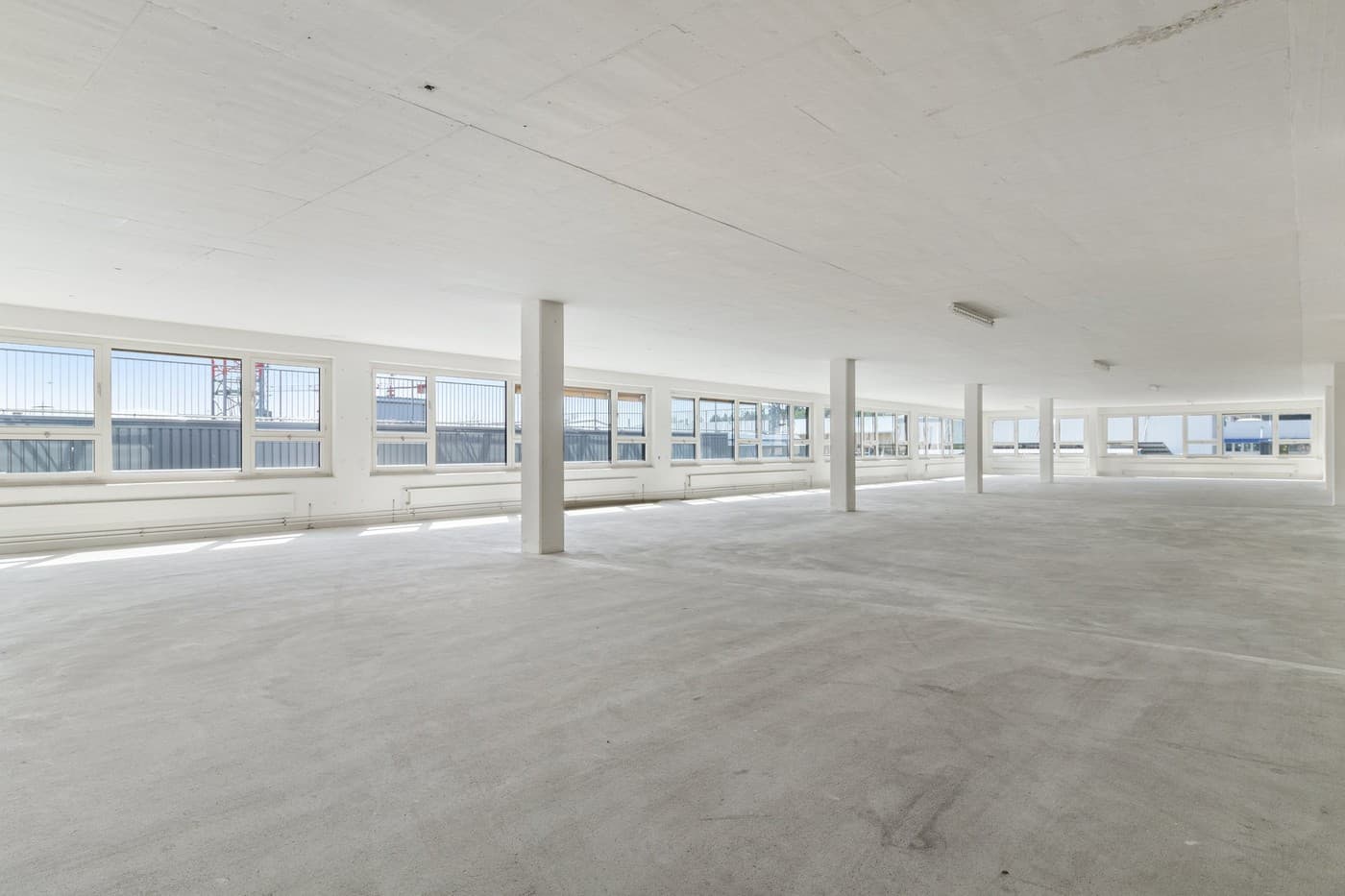 Gewerbe an Rütisbergstrasse 12, 8156 Oberhasli – Bild 2 von 13