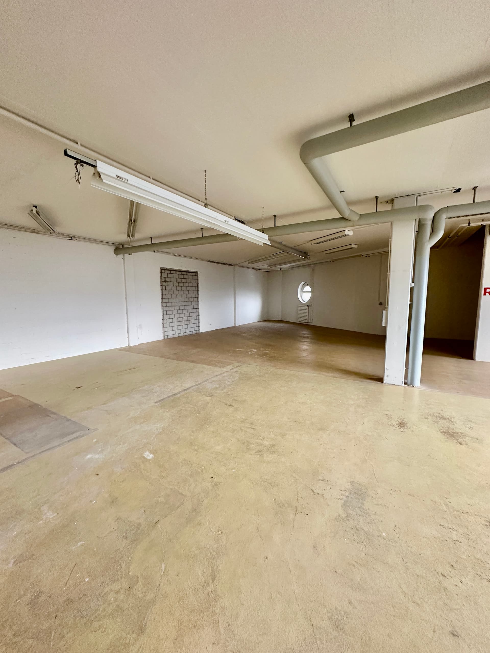 Büro an Allmendstrasse 38, 8320 Fehraltorf – Bild 2 von 5