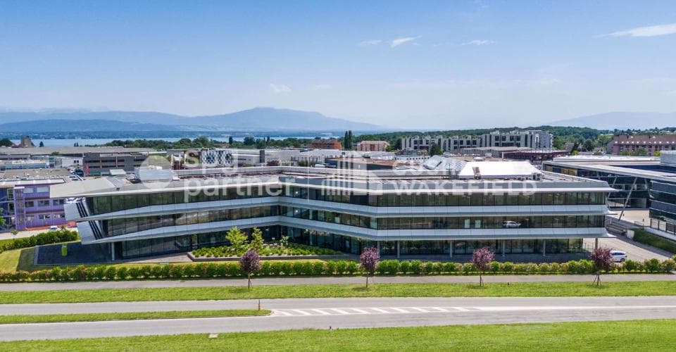 Büro an Route de Crassier 3, 1260 Nyon
