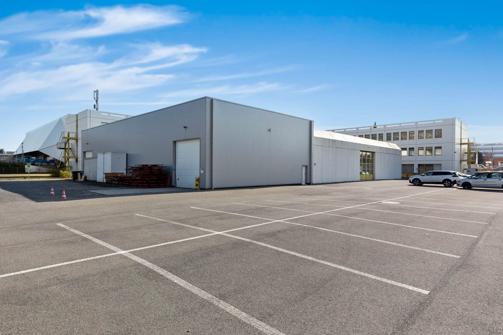 Bureau au Rue du Pré-de-la-Fontaine 8, 1242 Satigny – Photo 3 sur 6