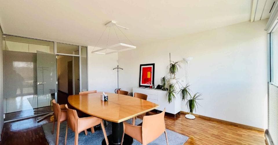 Bureau à 1260 Nyon, 90m² – Photo 2 sur 5