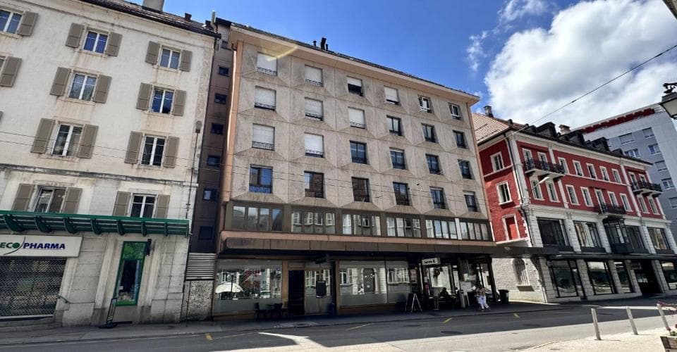 Office in 2300 La Chaux-de-Fonds, 51m² – Photo 2 of 6