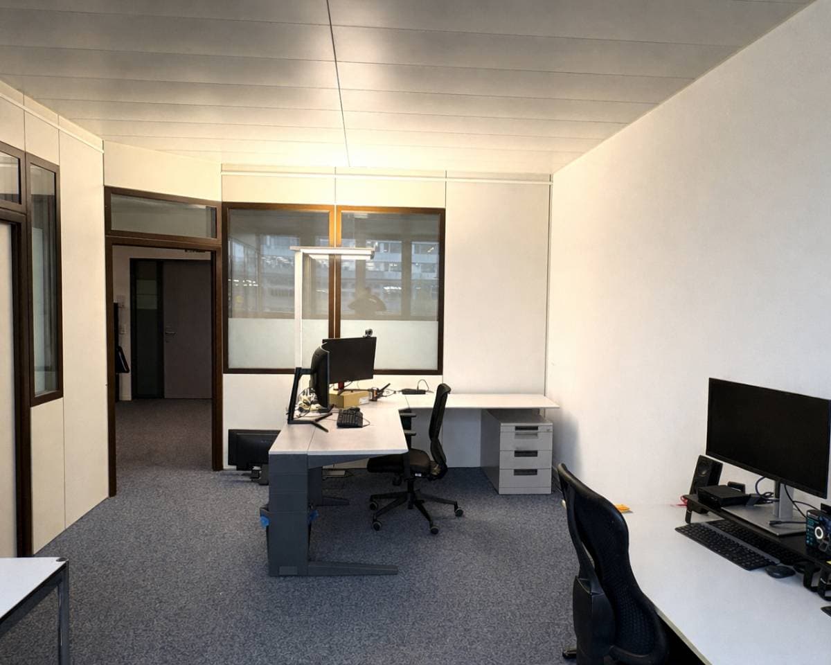 Office at Riedstrasse 13, 6330 Cham – Photo 4 of 5
