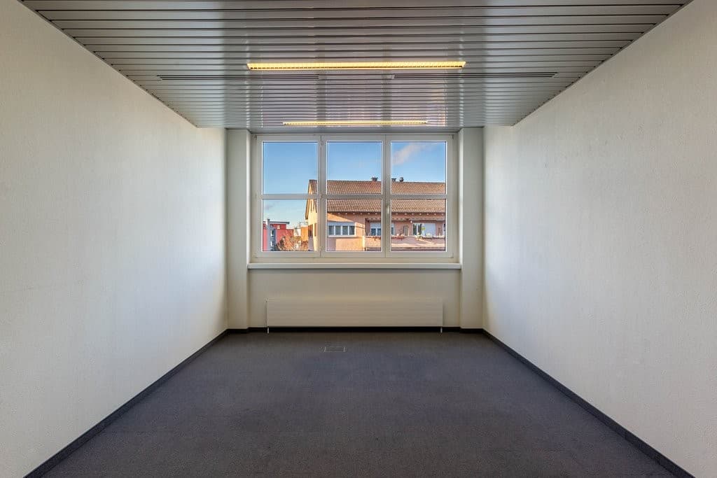 Büro an Schaffhauserstrasse 110, 8152 Opfikon – Bild 2 von 4