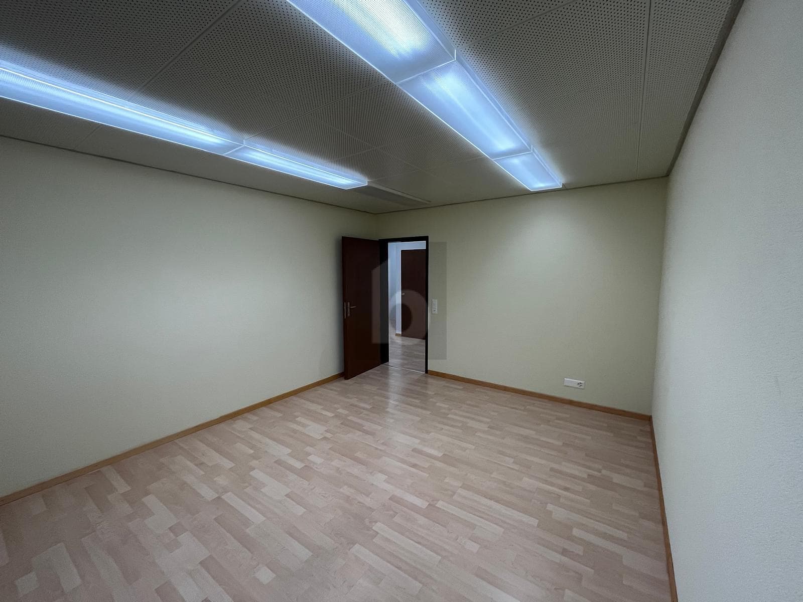 https://maison-idx-prod.s3.eu-central-1.amazonaws.com/1777882631368-1768655468_586f91.jpeg