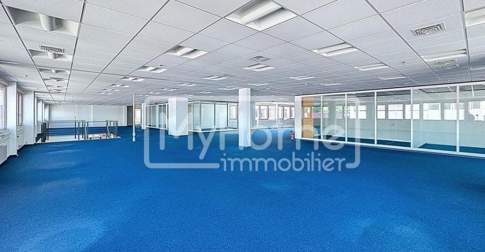 https://maison-idx-prod.s3.eu-central-1.amazonaws.com/1779120927974-30948173.jpeg