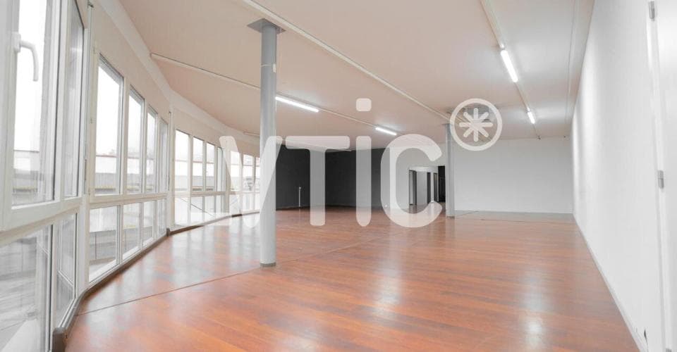https://maison-idx-prod.s3.eu-central-1.amazonaws.com/1779121713673-30976175.jpeg