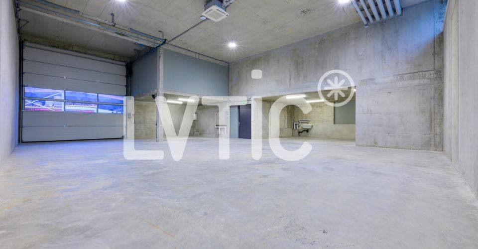 https://maison-idx-prod.s3.eu-central-1.amazonaws.com/1779121739814-31026715.jpeg