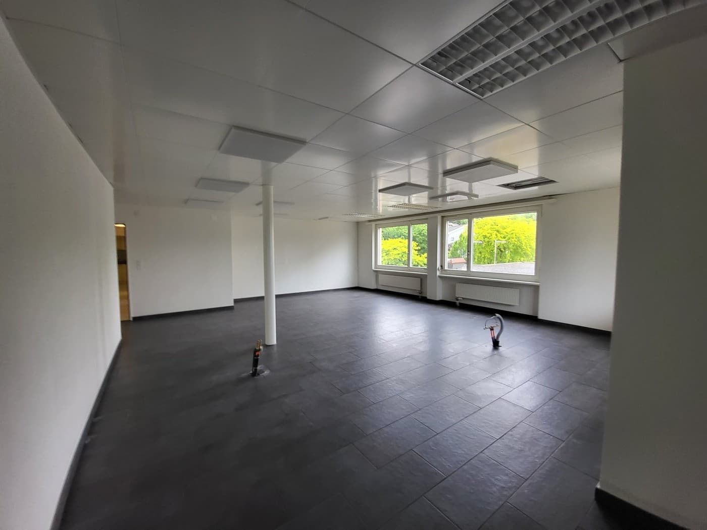 Büro an Weiningerstrasse 48, 8103 Unterengstringen – Bild 2 von 3
