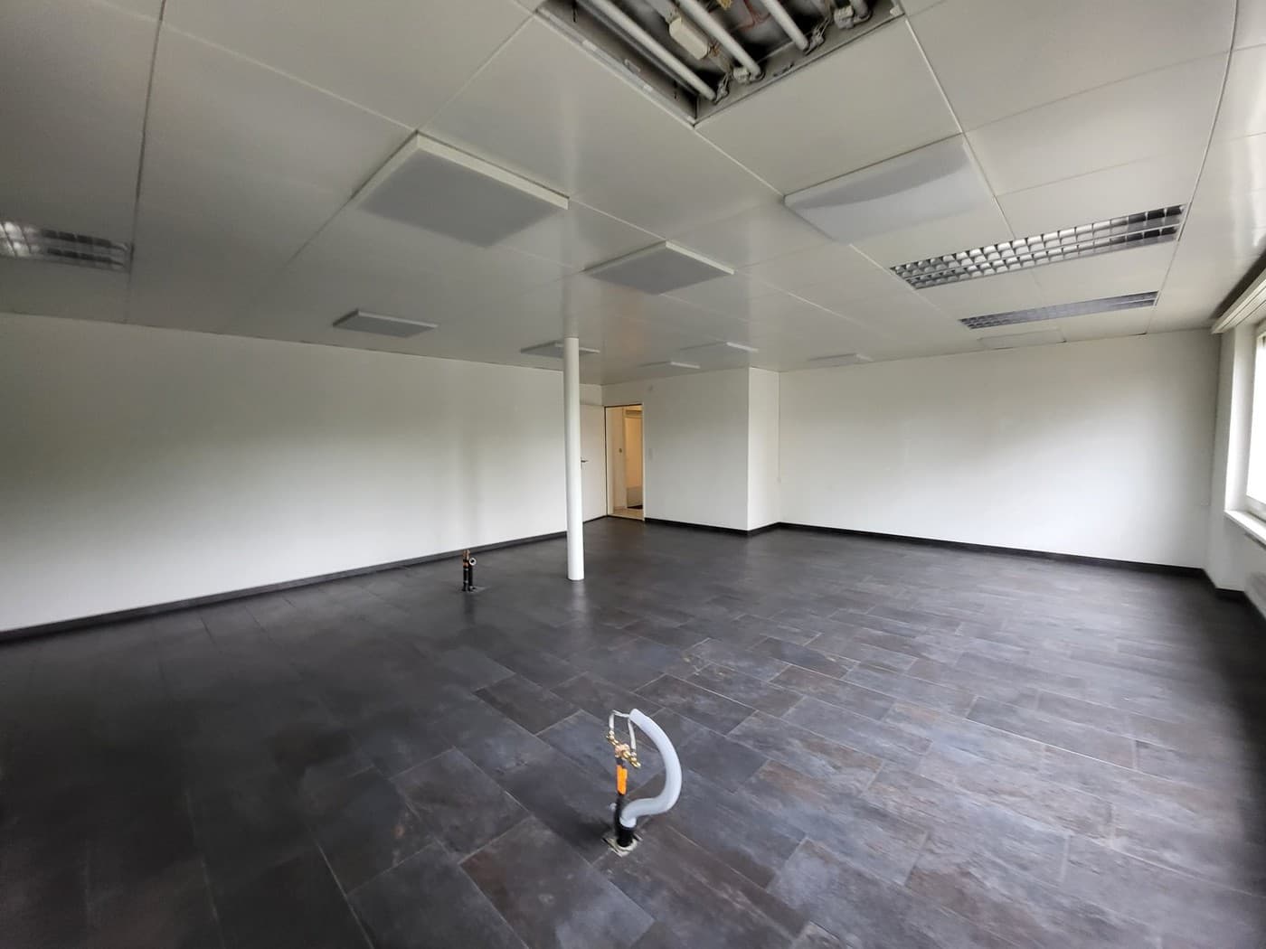 Büro an Weiningerstrasse 48, 8103 Unterengstringen – Bild 3 von 3