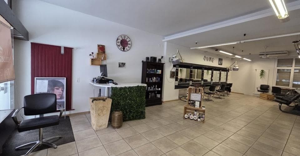 Industrie an Rue Daniel-Jeanrichard 22, 2300 La Chaux-de-Fonds – Bild 5 von 10