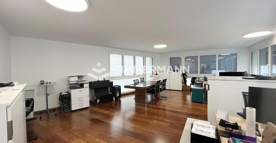 https://maison-idx-prod.s3.eu-central-1.amazonaws.com/1779525073148-30958362.jpeg