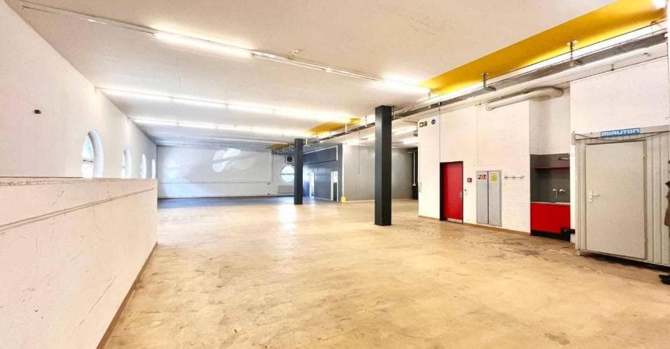 Industrie au A Lausanne Centre, 1004 Lausanne – Photo 2 sur 9