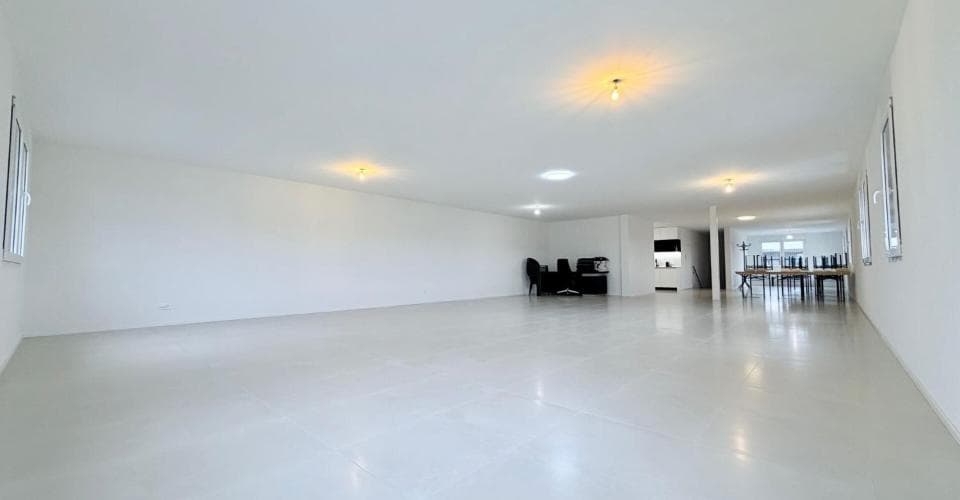 https://maison-idx-prod.s3.eu-central-1.amazonaws.com/1779554326055-31111521.jpeg