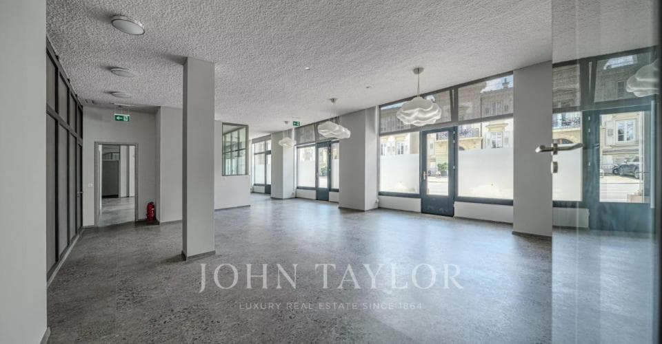 Ladenfläche in 1820 Montreux, CHF 13'500 pro Monat – Bild 3 von 13