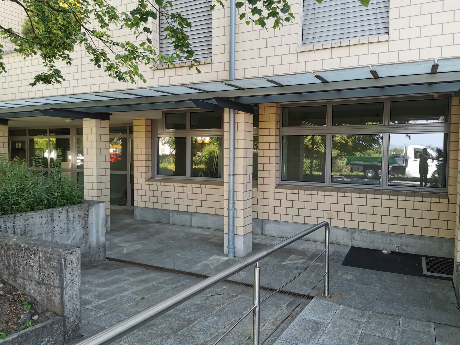 Espace commercial au Im Brünneli 10, 8127 Forch – Photo 2 sur 6