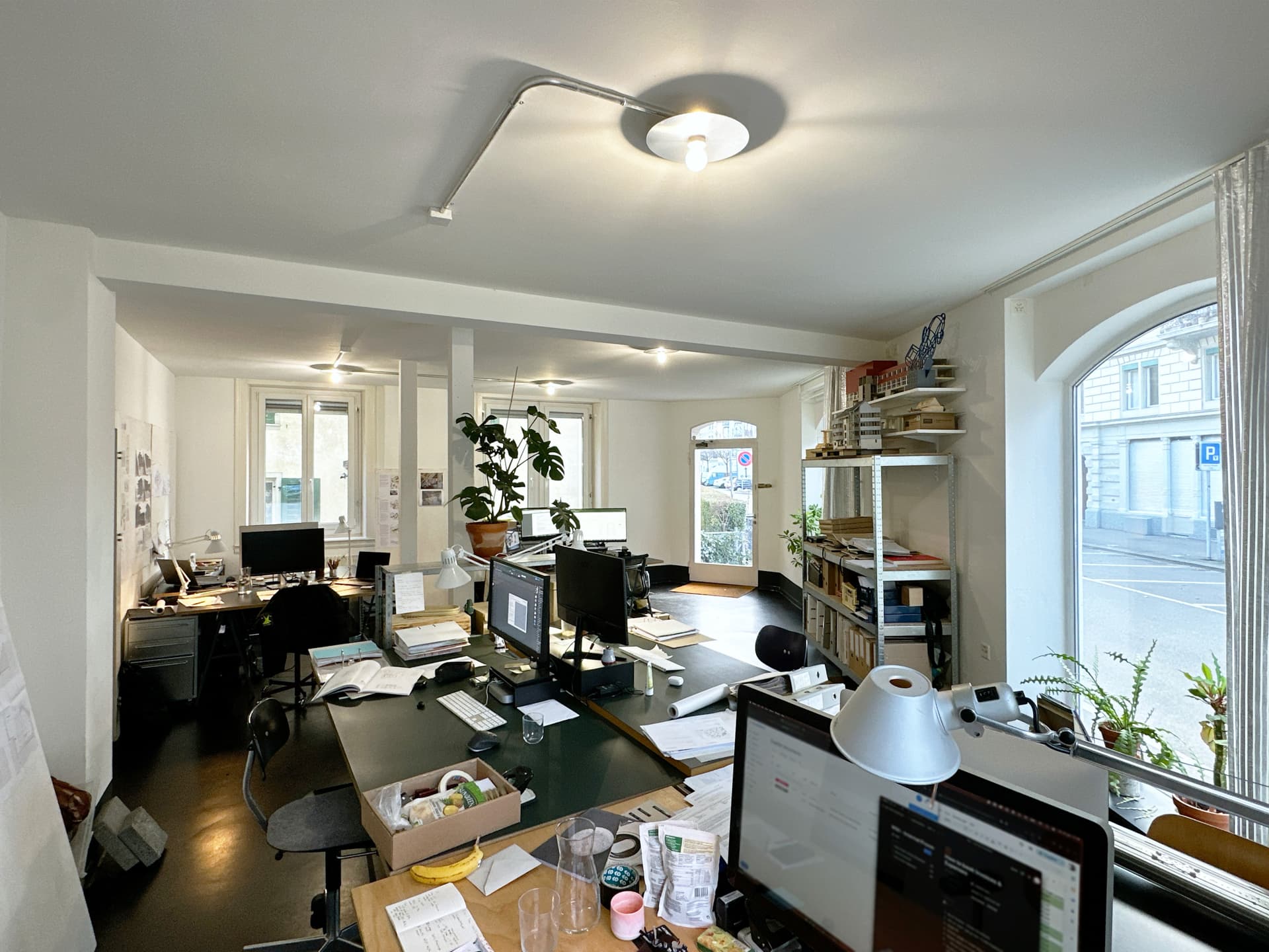 Office Meinrad-Lienert-Strasse 18