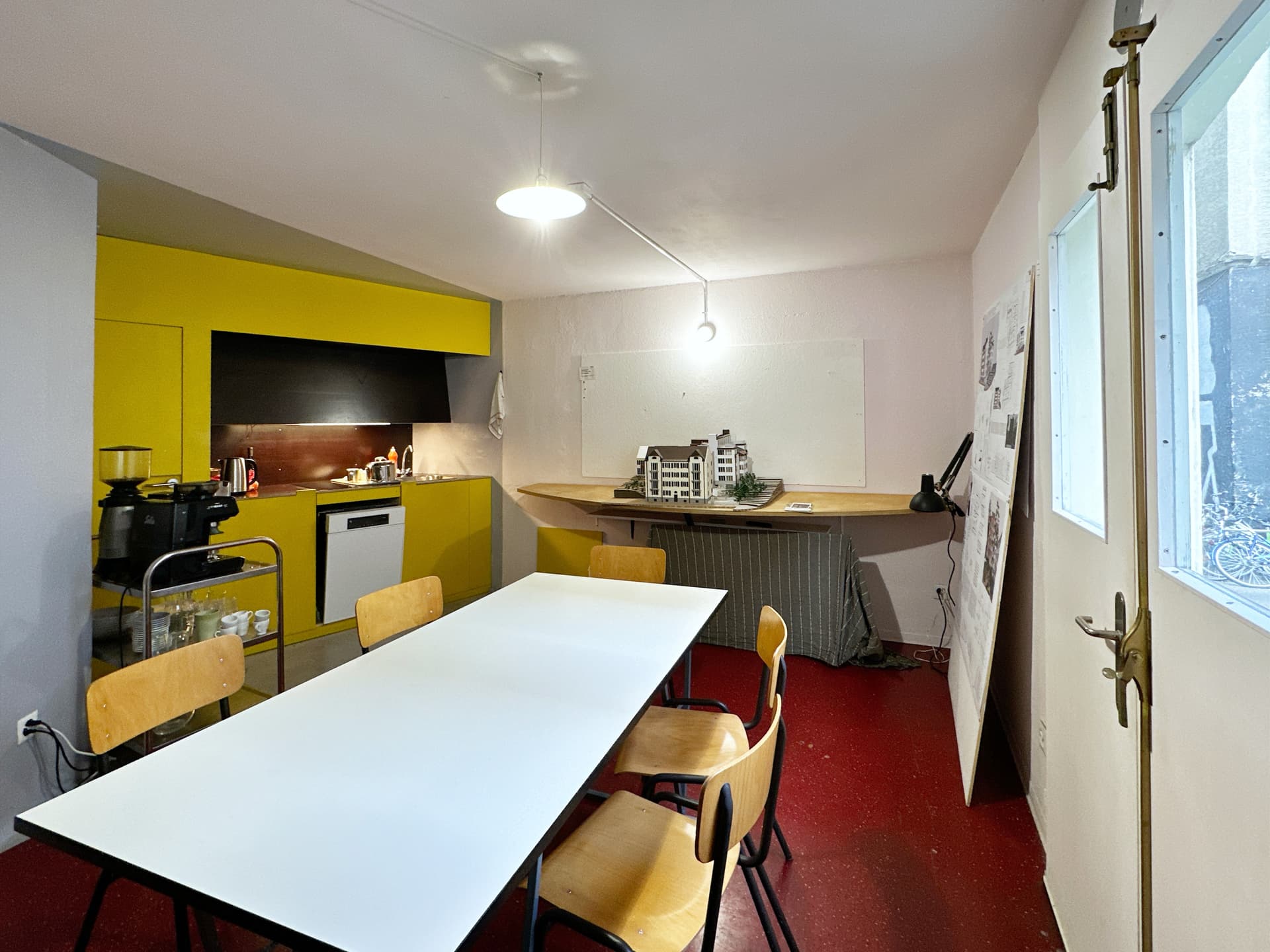Atelier an Meinrad-Lienert-Strasse 18, 8003 Zürich – Bild 3 von 6