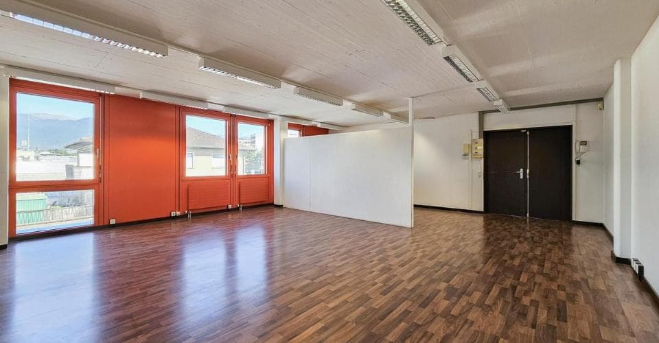 Bureau au Impasse champ-colin 6, 1260 Nyon – Photo 2 sur 6