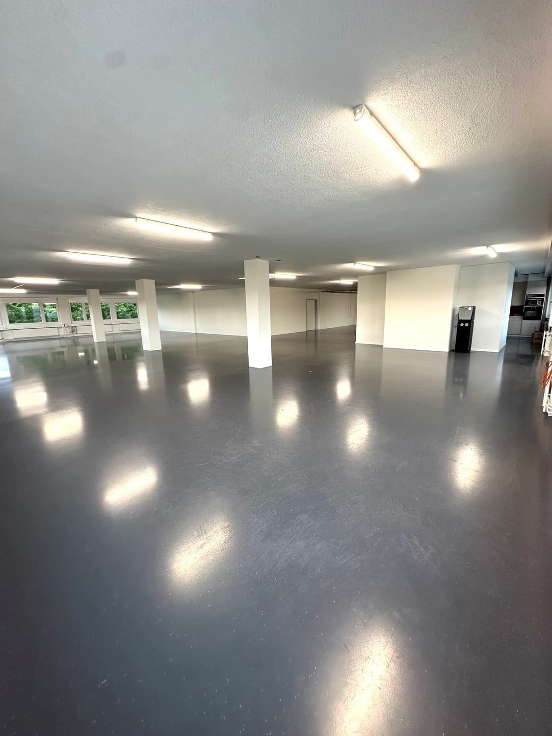 Gewerbe an Riedwiesenstrasse 23, 8305 Dietlikon – Bild 3 von 10